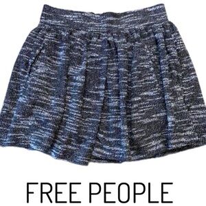 Free People Black White Tweed Pleated Mini Skater Skirt  Women’s Size XS
